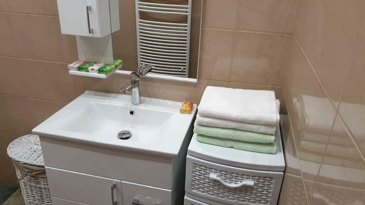 Aqua Apartman Tiszaújváros Kültér fotó